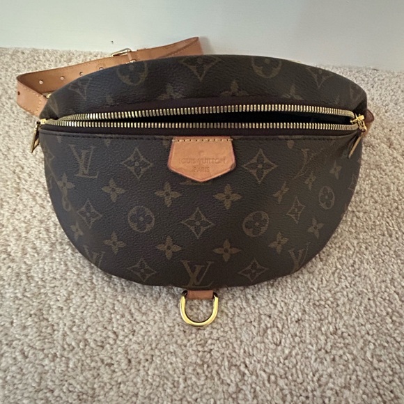 Authentic Louis Vuitton Bum Bag - Picture 9 of 16